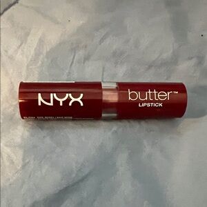 NYX Butter Lipstick - Bold Crimson